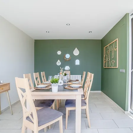Panorama By Interhome *